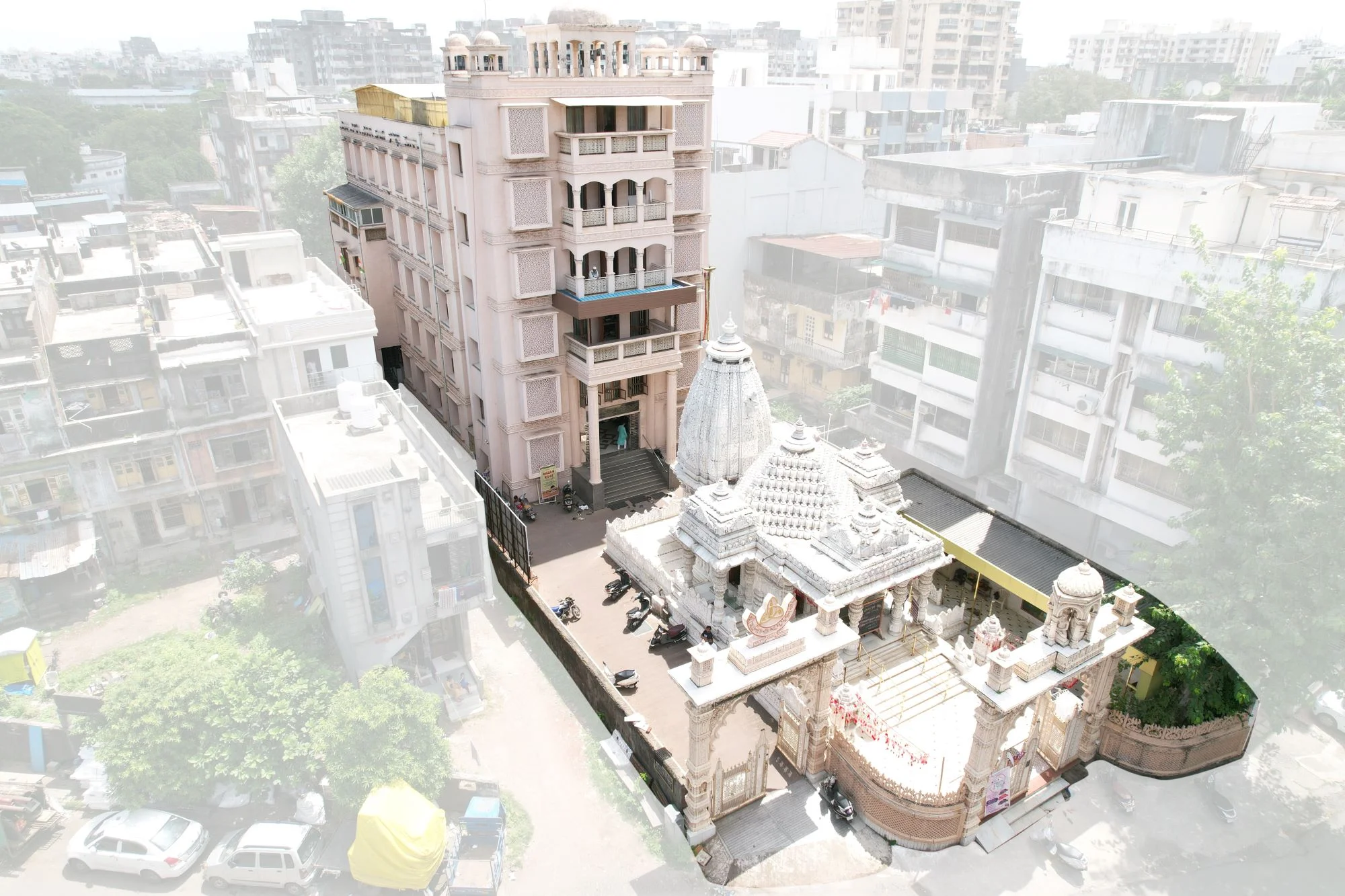 नानपुरा संघ भवन