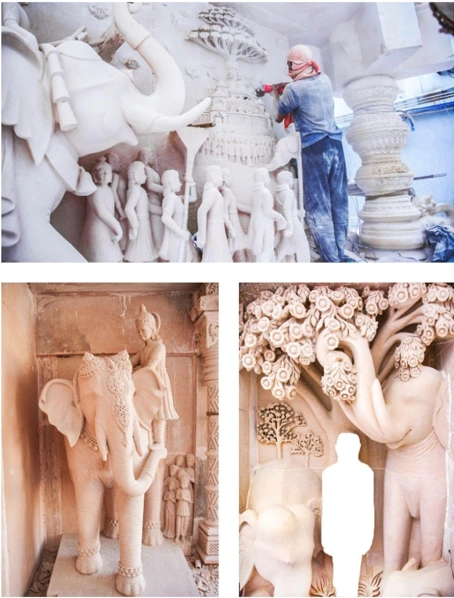 मंदिर कार्विंग पर काम कर रहे कारीगर