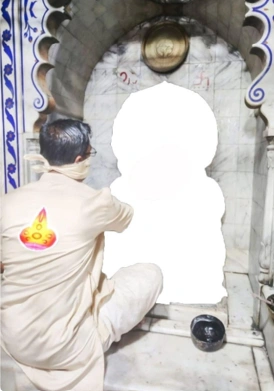 क्षतिग्रस्त प्रतिमा